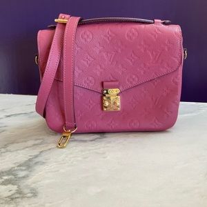 Trade item for @paigec27 only.